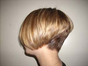 Featured image of post Coiffure Carr Plongeant Court Tant t sage tant t incroyablement sexy cette coupe ind modable sait se renouveler chaque saison