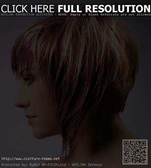 coiffure-carre-plongeant-femme-20-ans.jpg