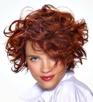 coiffure-cheveux-boucles-visage-ovale-femme.jpg