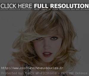 coiffure-femme-visage-long-boucles.jpg