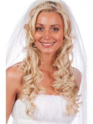 coiffure-mariage-cheveux-mi-long-visage-rond.jpg