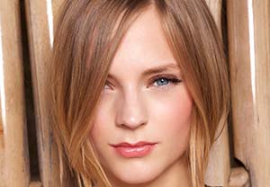 coupe-cheveux-fins-visage-rond-femme.jpg