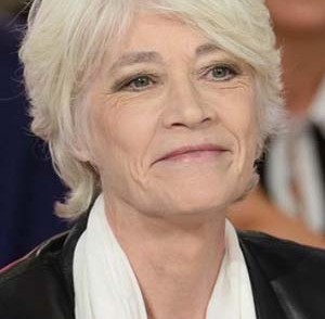 coupe courte femme 65 ans